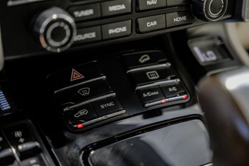 2017 Porsche Cayenne Image 39