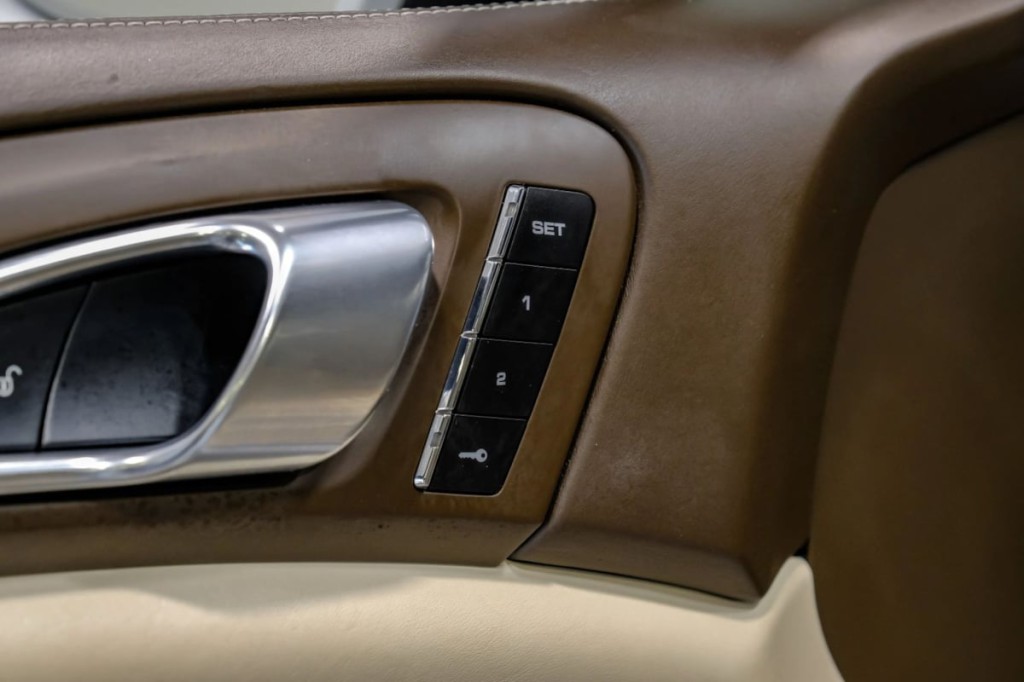 2017 Porsche Cayenne Image 65