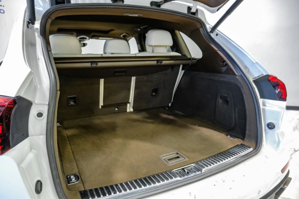 2017 Porsche Cayenne Image 79