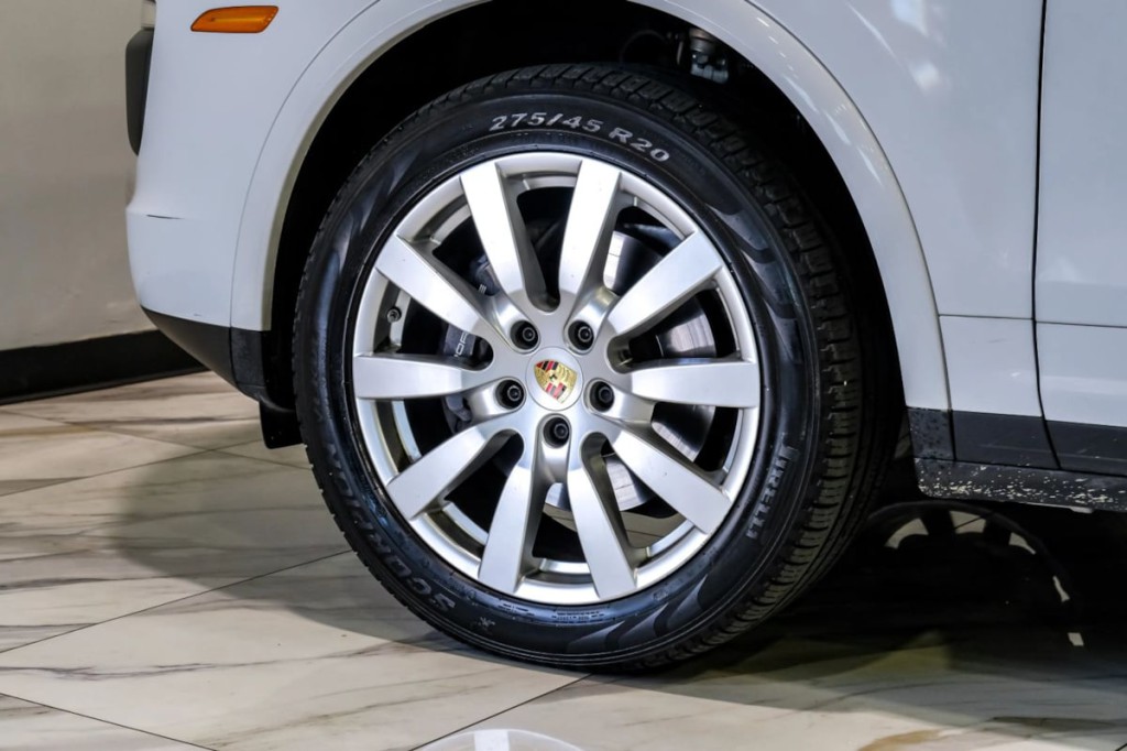 2017 Porsche Cayenne Image 83