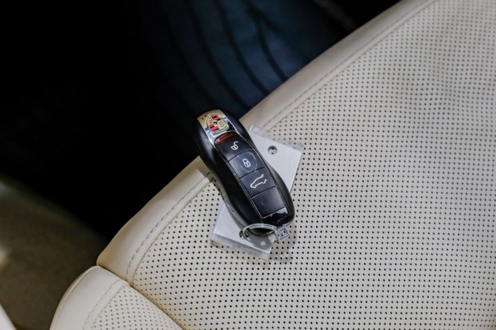 2017 Porsche Cayenne Image 85