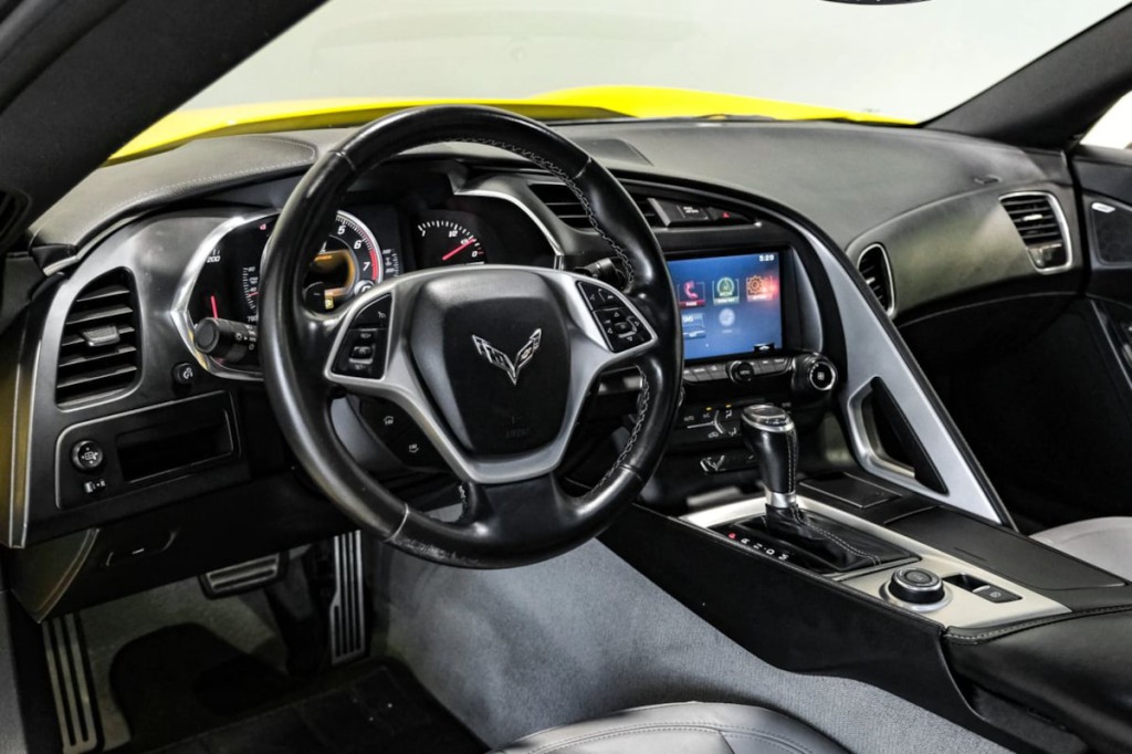 2015 Chevrolet Corvette Image 4