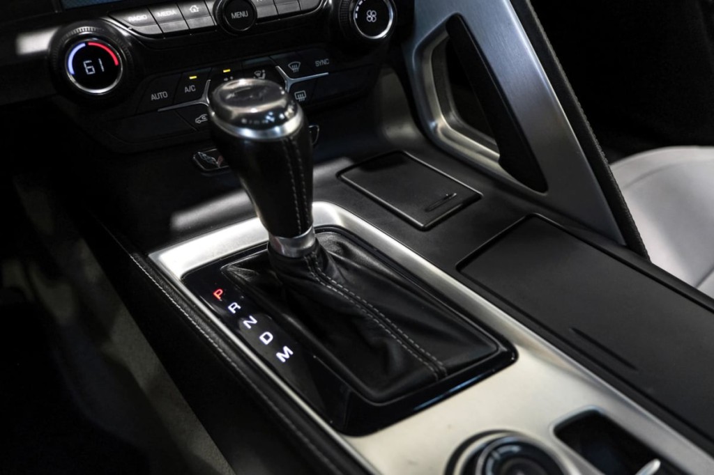 2015 Chevrolet Corvette Image 19