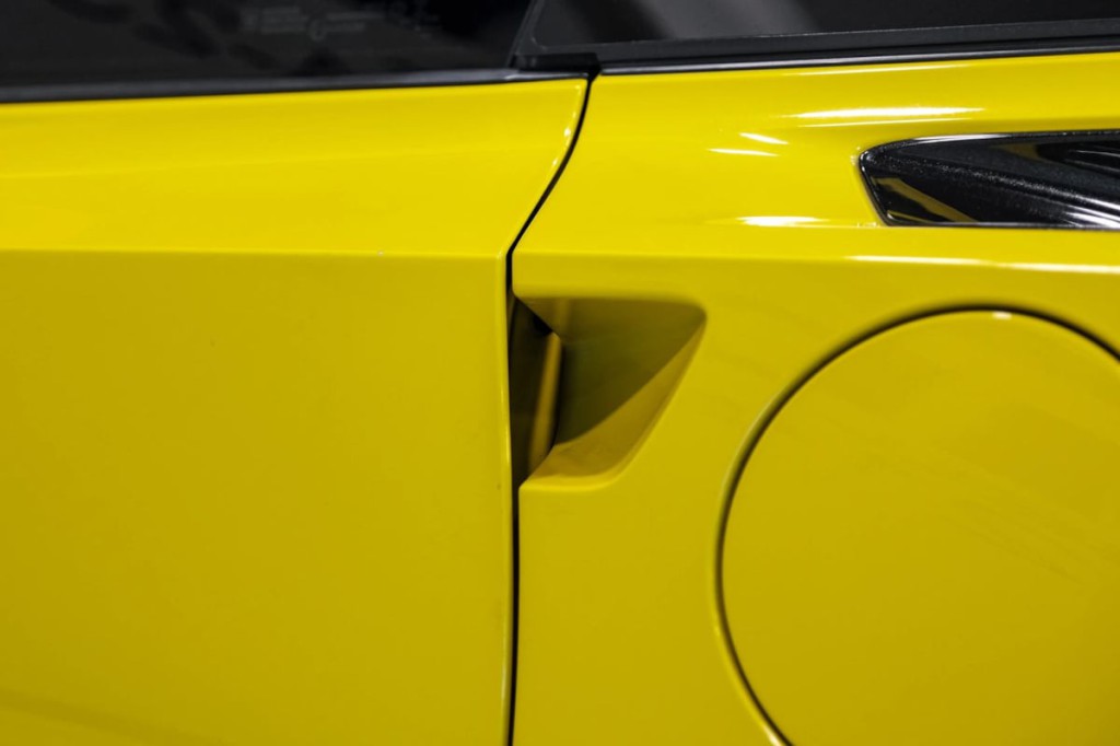 2015 Chevrolet Corvette Image 28