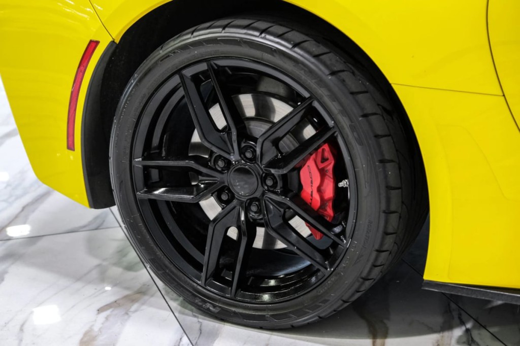 2015 Chevrolet Corvette Image 39