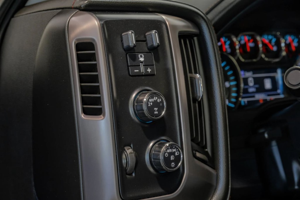 2017 GMC Sierra 1500 Image 39