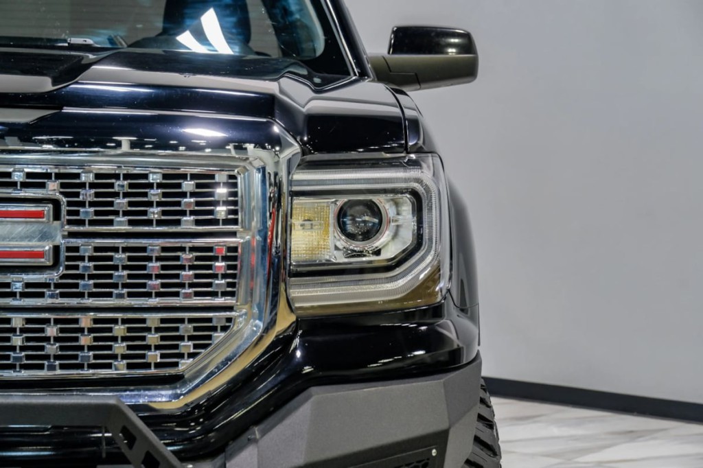 2017 GMC Sierra 1500 Image 60