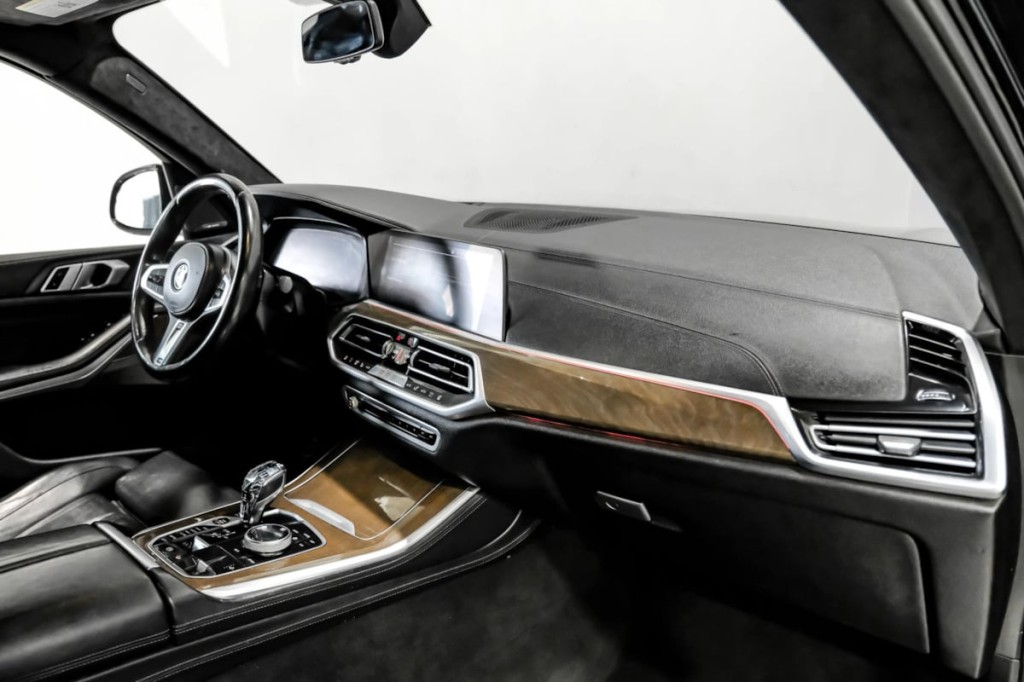 2020 BMW X5 Image 16