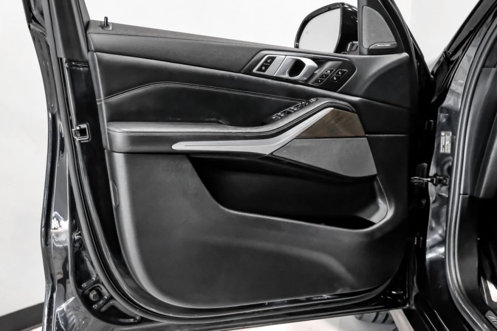 2020 BMW X5 Image 39