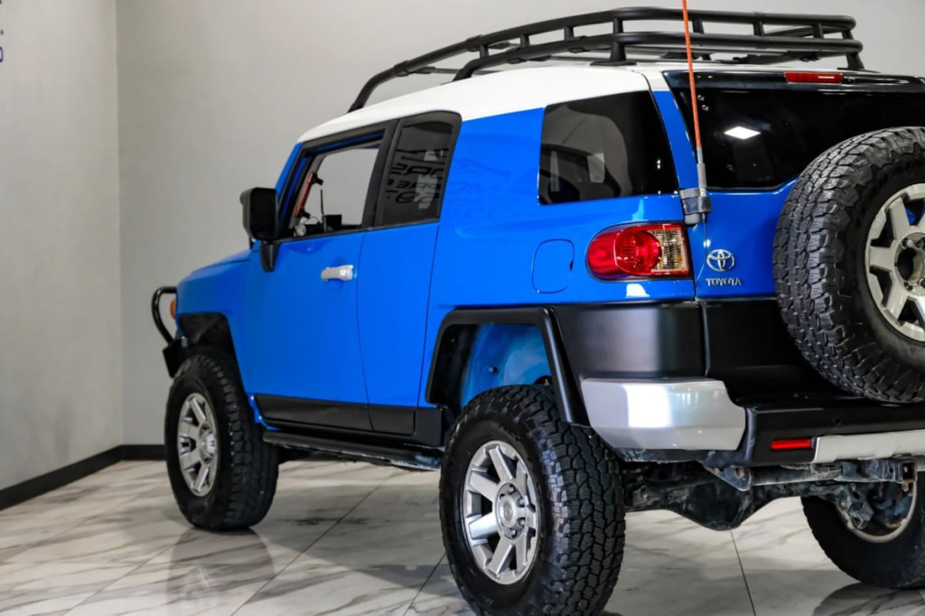 2007 Toyota FJ Cruiser Image 13