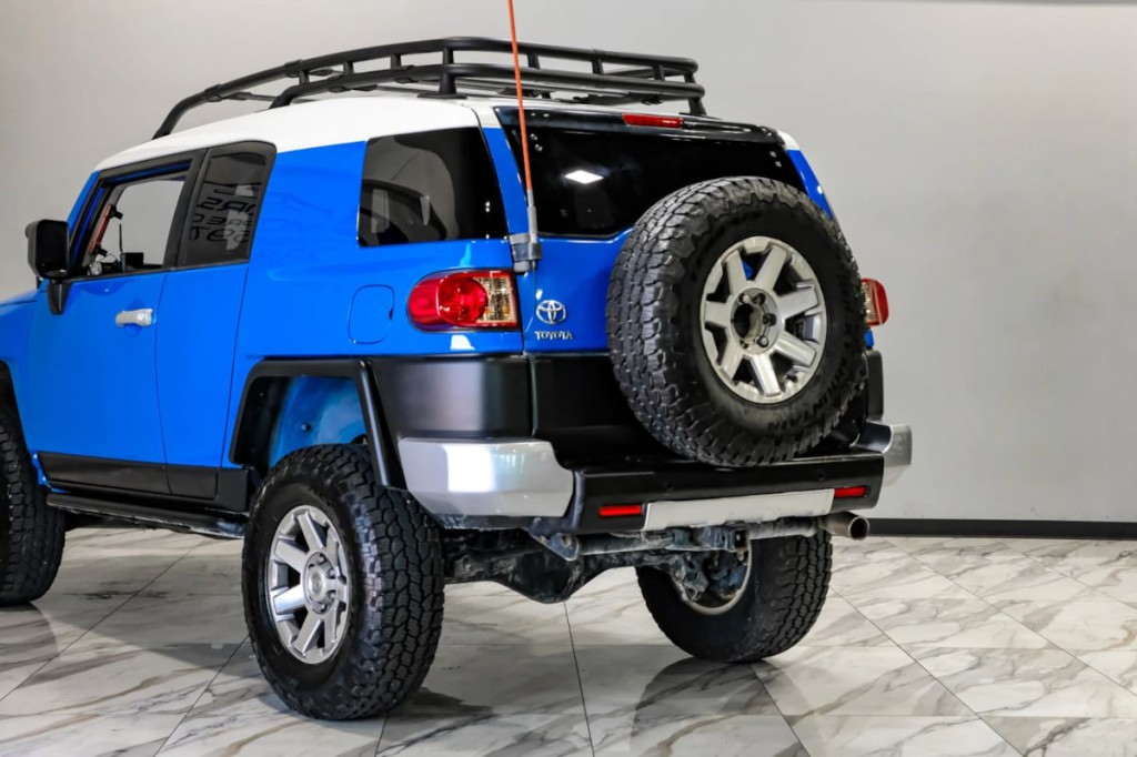 2007 Toyota FJ Cruiser Image 14