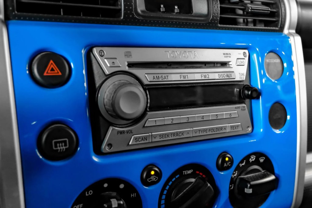 2007 Toyota FJ Cruiser Image 25