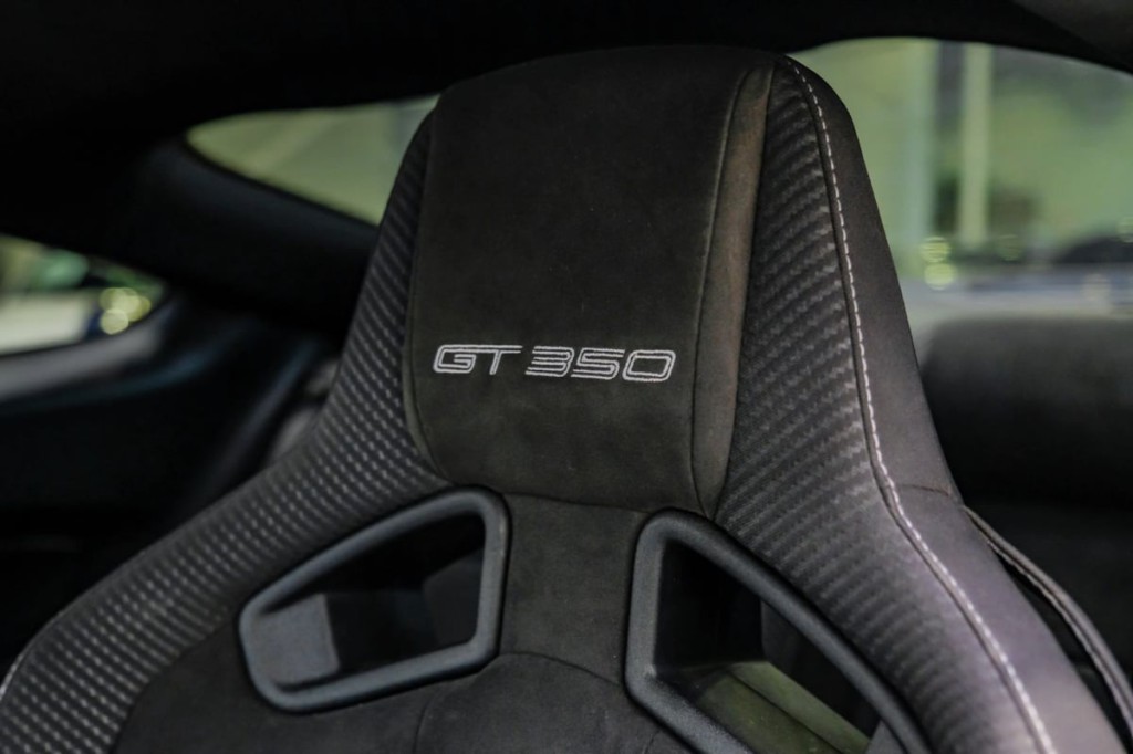 2017 Ford Mustang Image 45