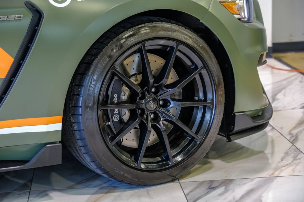 2017 Ford Mustang Image 79