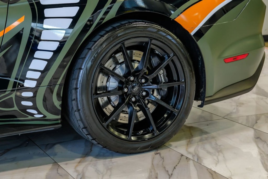 2017 Ford Mustang Image 81