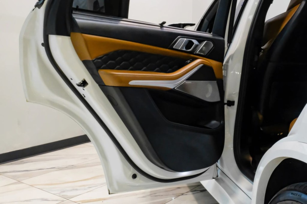 2021 BMW X5 Image 63
