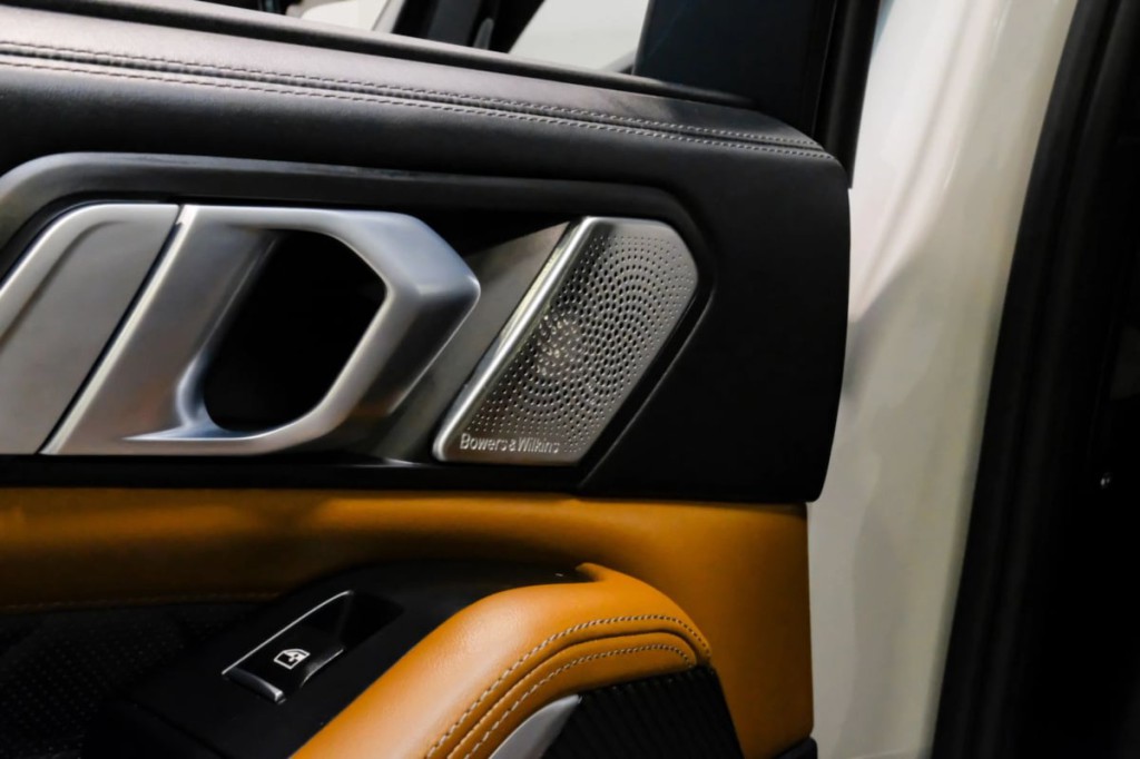 2021 BMW X5 Image 64