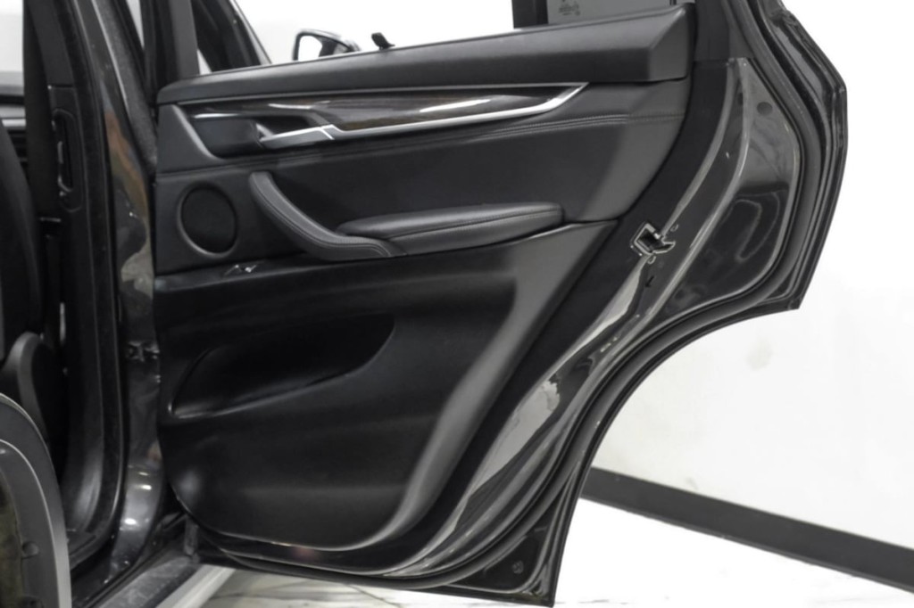 2018 BMW X5 Image 30