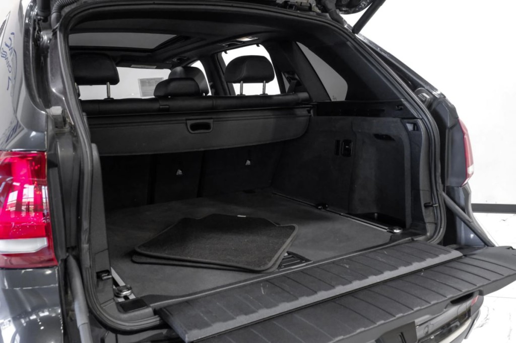 2018 BMW X5 Image 35