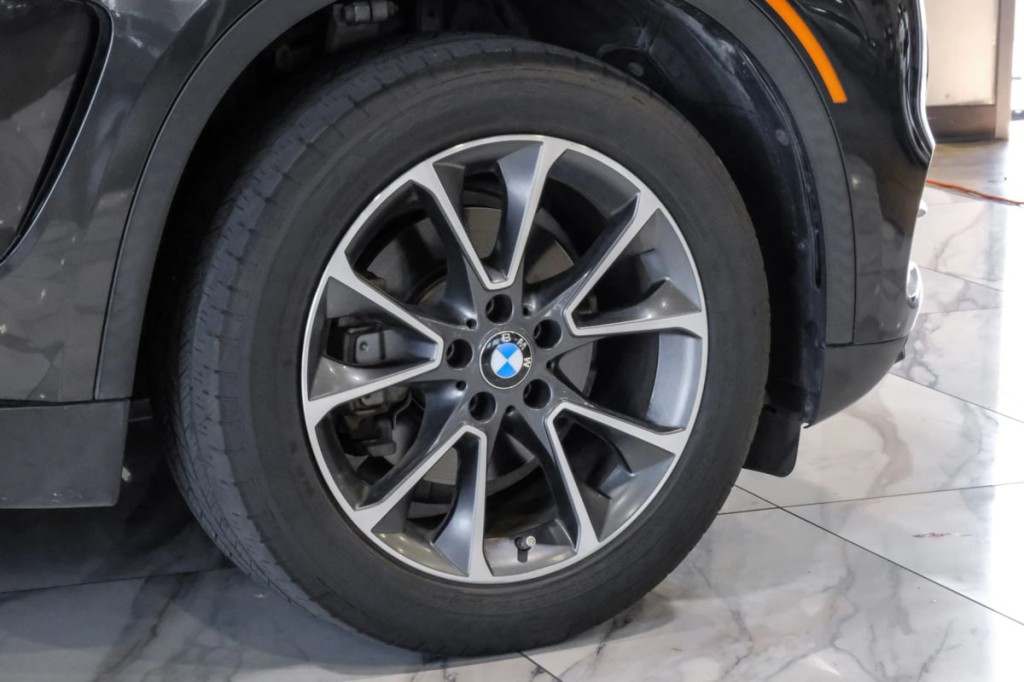 2018 BMW X5 Image 38