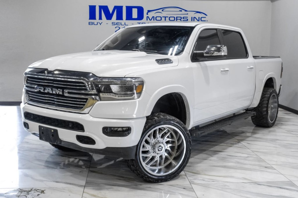 2022 RAM 1500 Image 2