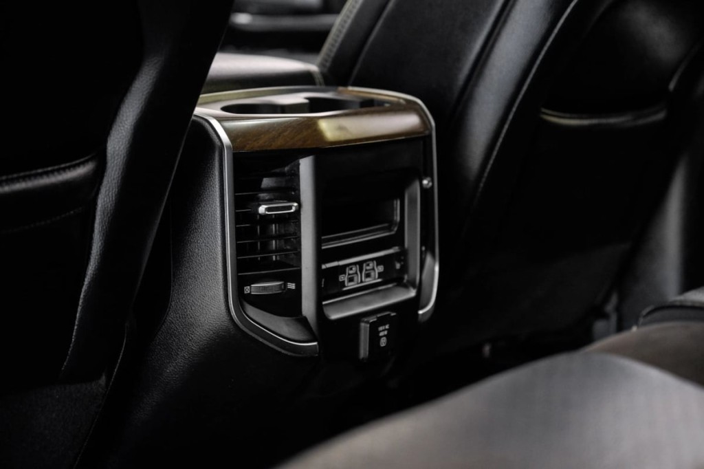 2022 RAM 1500 Image 36