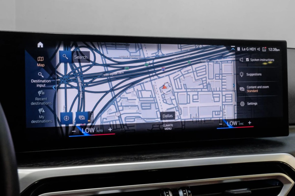 2024 BMW 3 Series Image 30