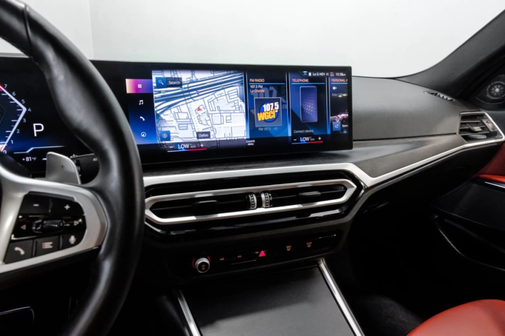 2024 BMW 3 Series Image 33