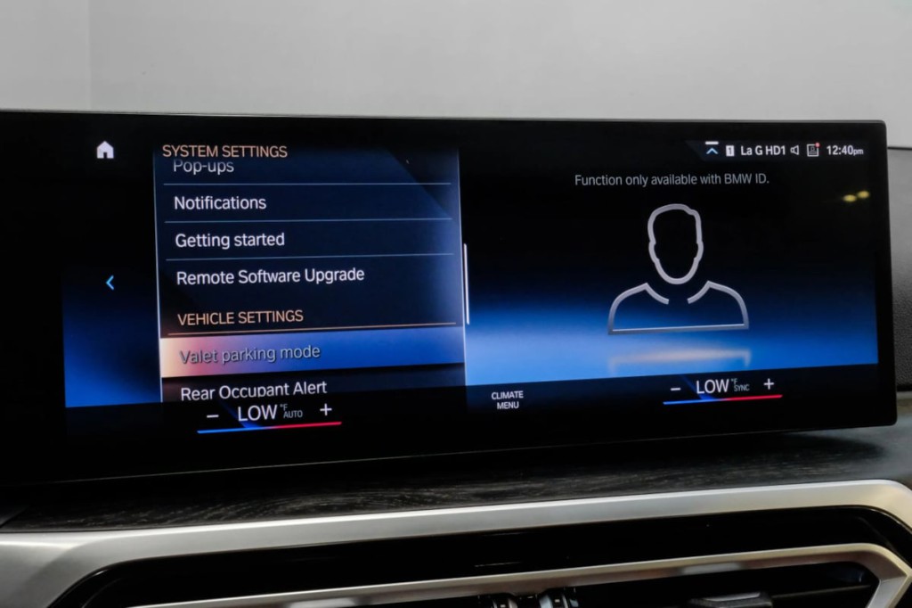 2024 BMW 3 Series Image 41