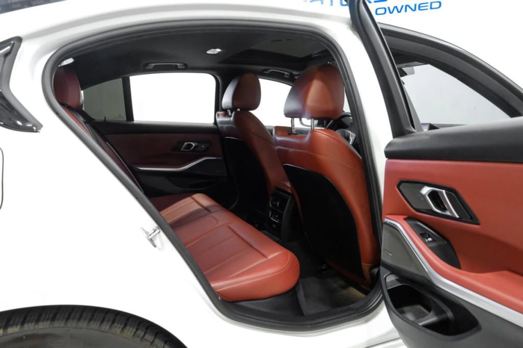 2024 BMW 3 Series Image 47