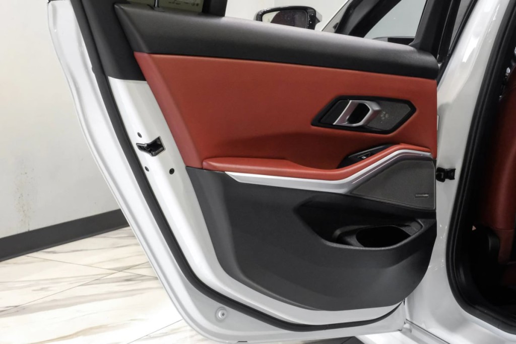 2024 BMW 3 Series Image 56