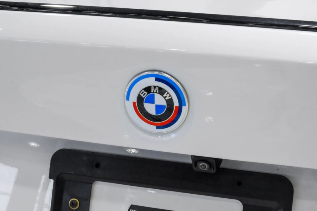 2024 BMW 3 Series Image 61