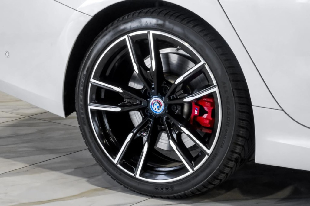 2024 BMW 3 Series Image 70