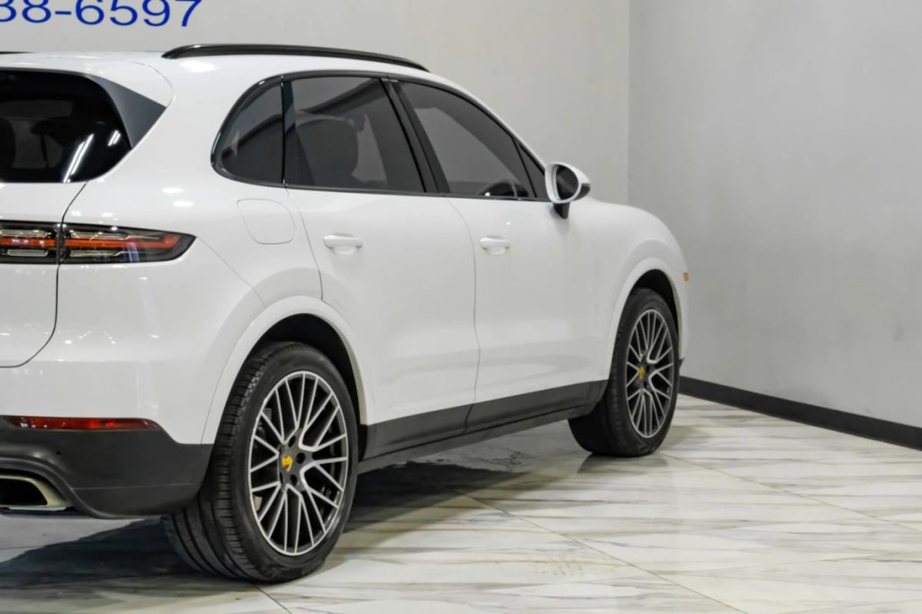 2019 Porsche Cayenne Image 14