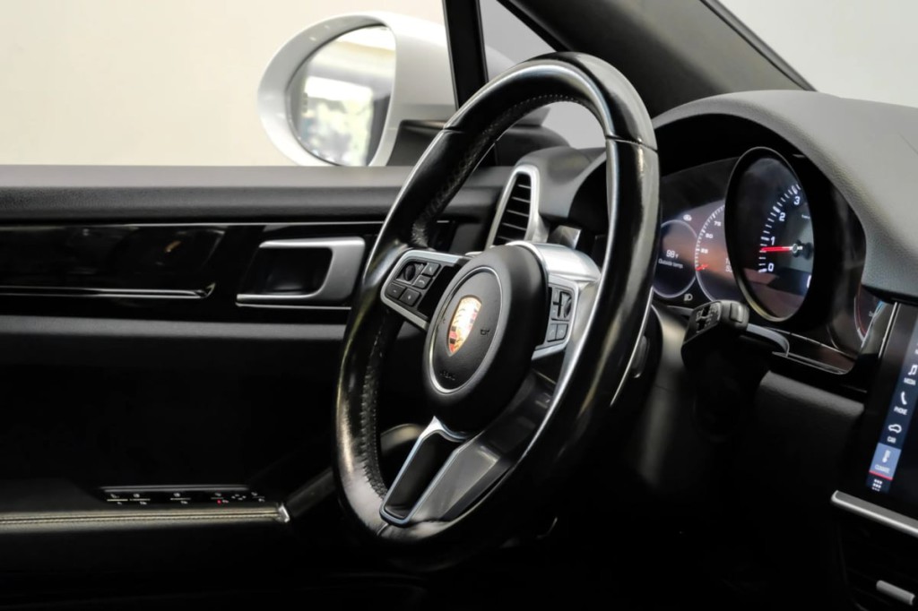 2019 Porsche Cayenne Image 21