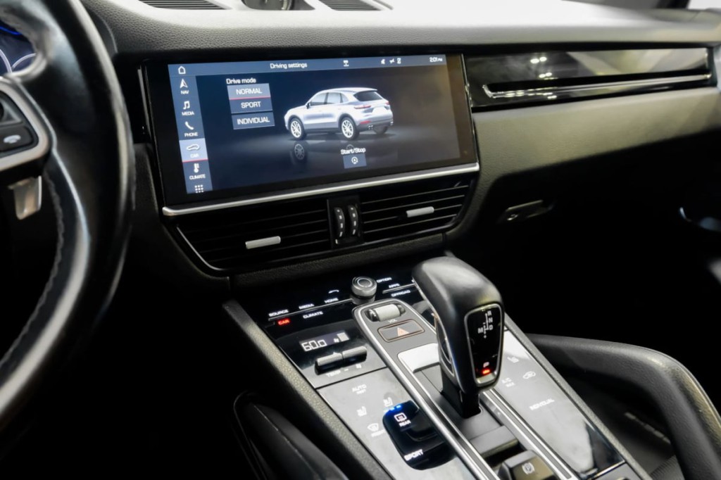 2019 Porsche Cayenne Image 28