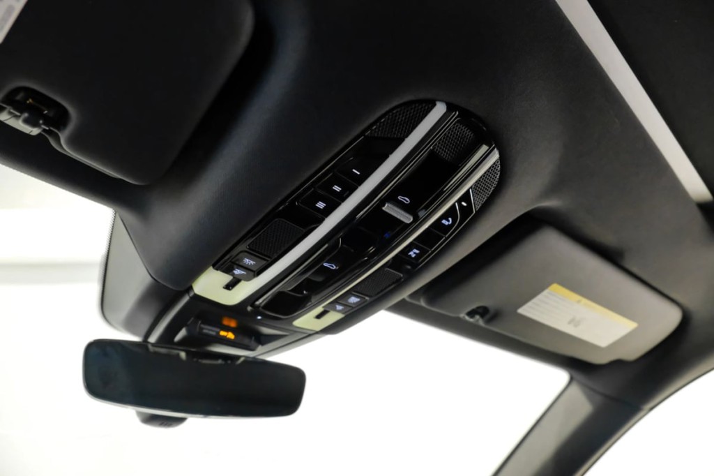 2019 Porsche Cayenne Image 38
