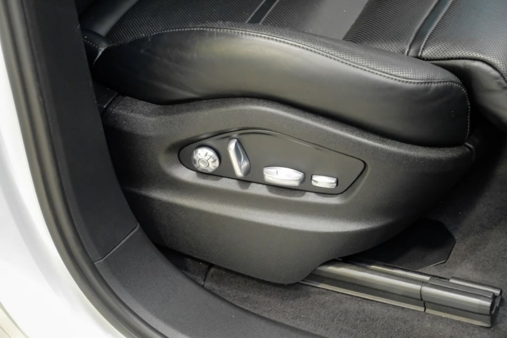 2019 Porsche Cayenne Image 43