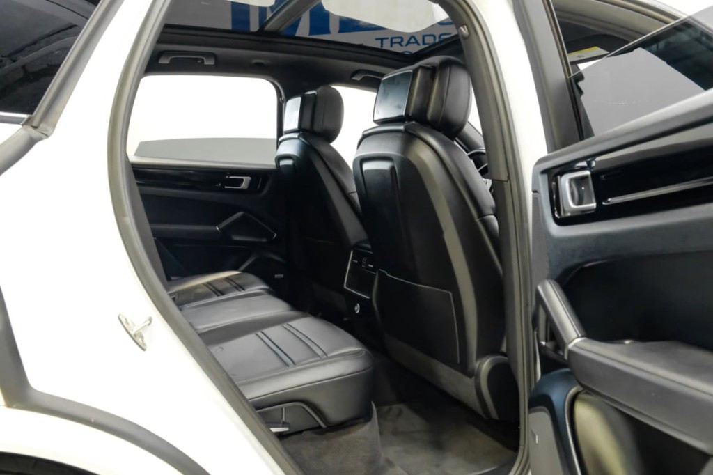 2019 Porsche Cayenne Image 45