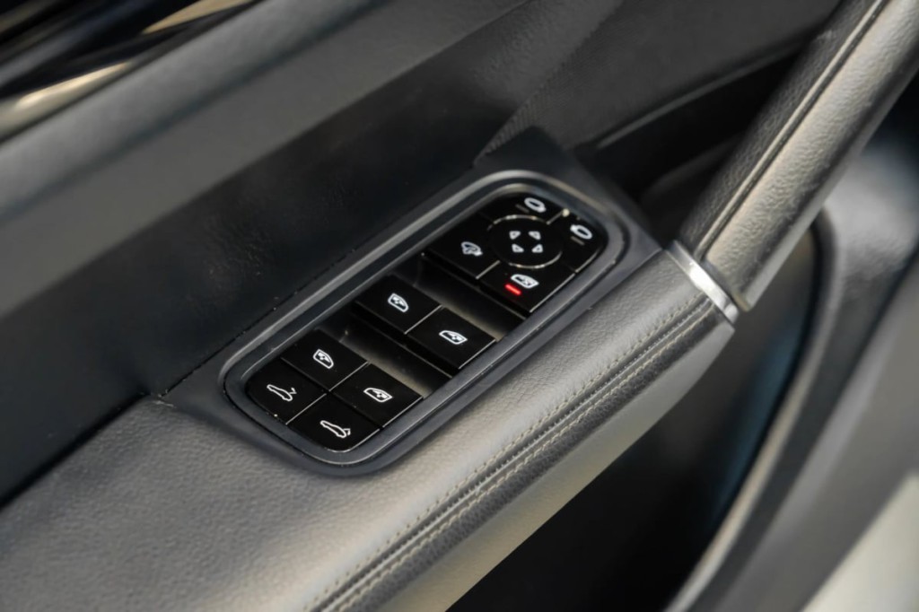 2019 Porsche Cayenne Image 52