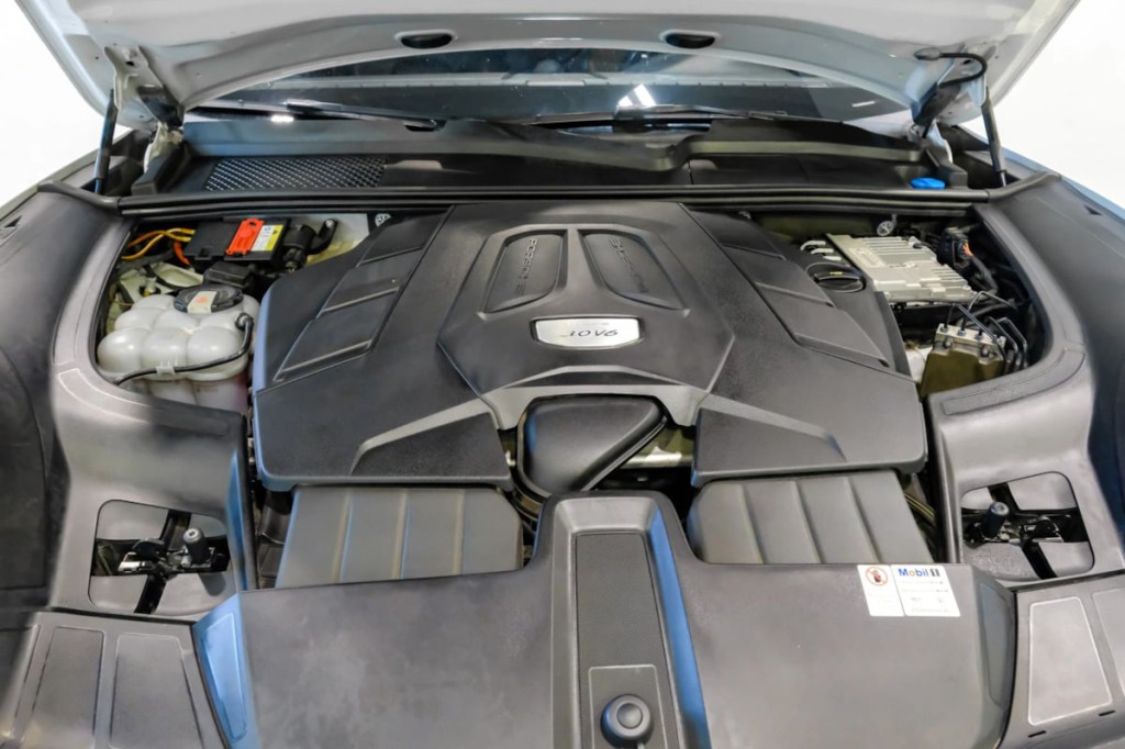 2019 Porsche Cayenne Image 60