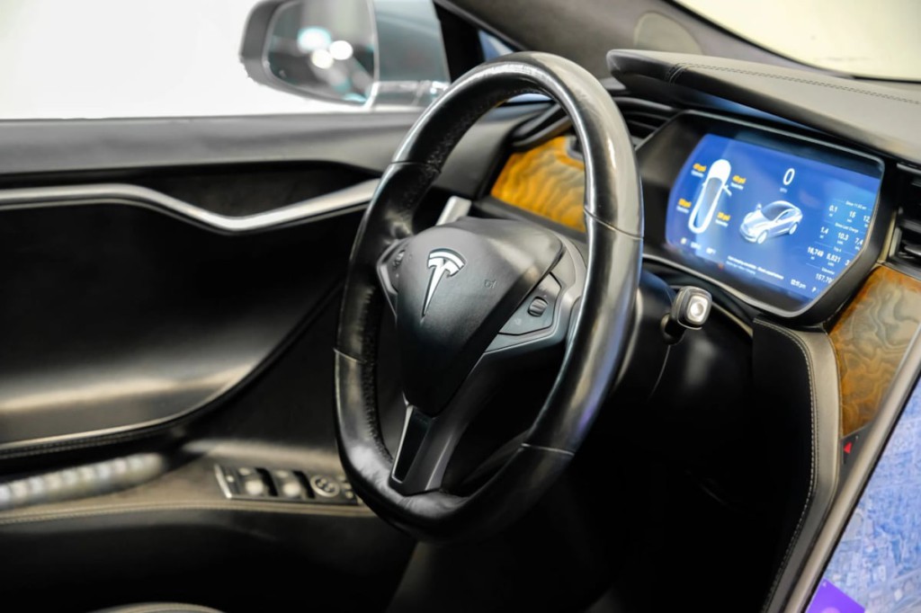 2018 Tesla Model S Image 19