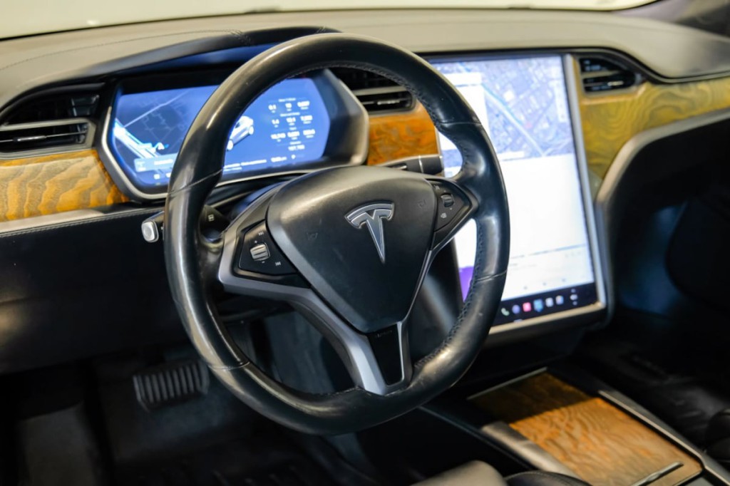 2018 Tesla Model S Image 21