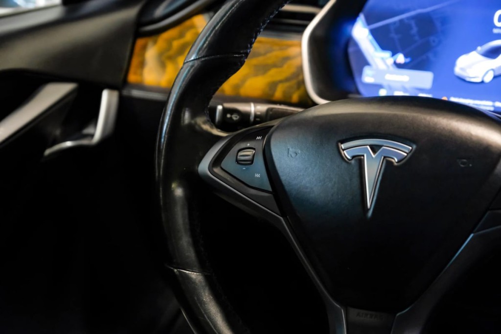 2018 Tesla Model S Image 23