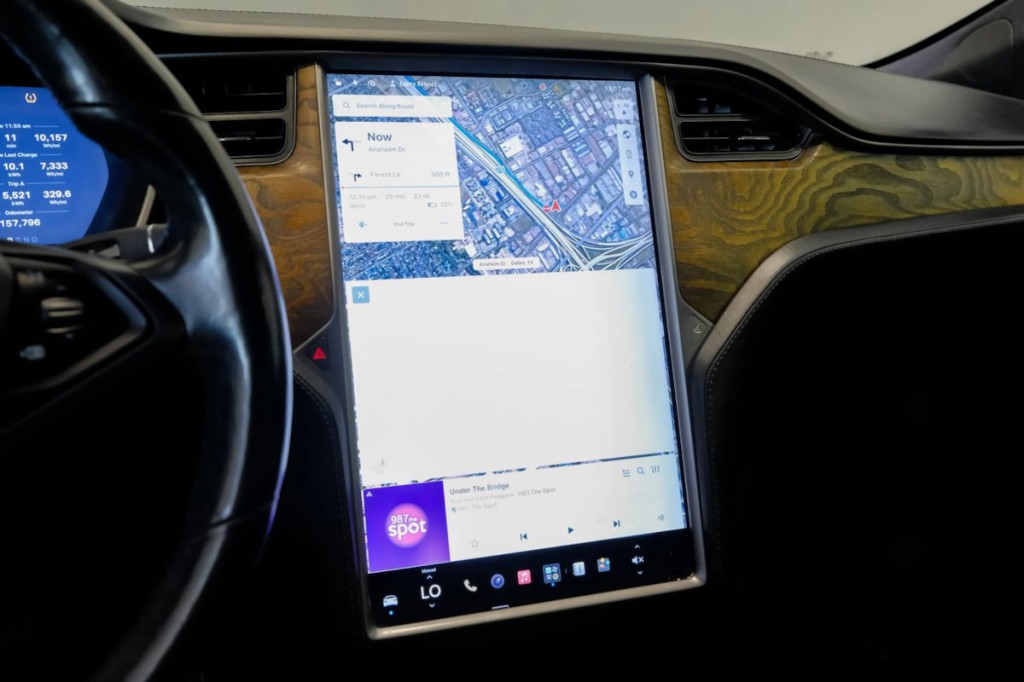 2018 Tesla Model S Image 29