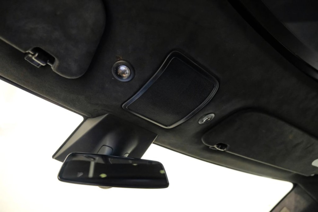 2018 Tesla Model S Image 32