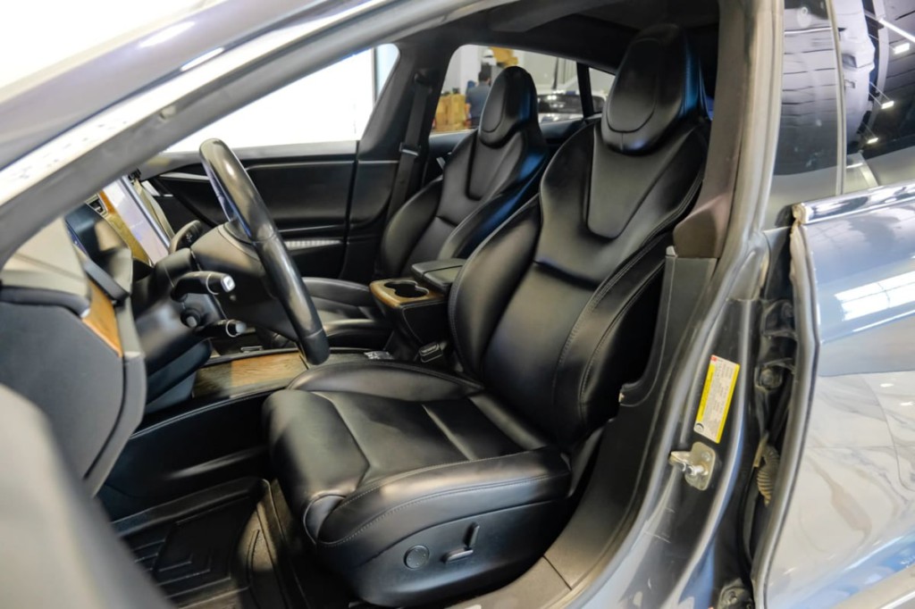 2018 Tesla Model S Image 33