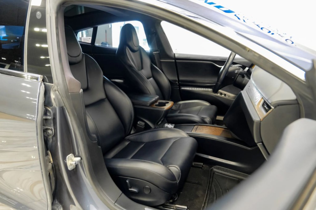2018 Tesla Model S Image 36
