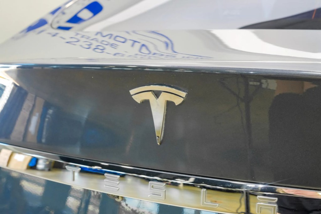 2018 Tesla Model S Image 52