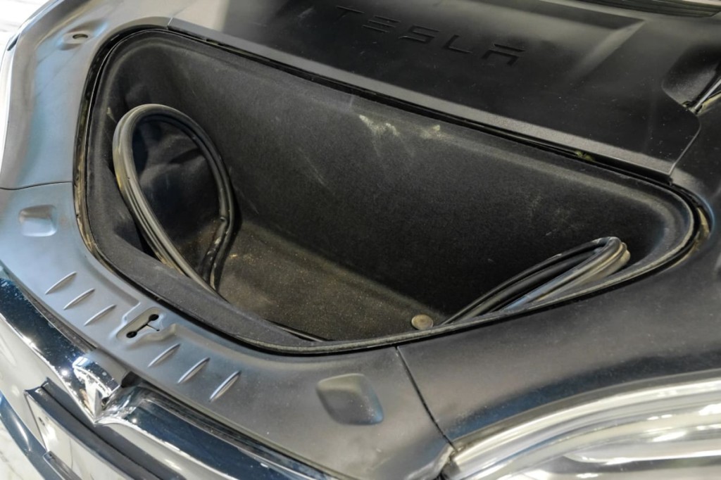 2018 Tesla Model S Image 53